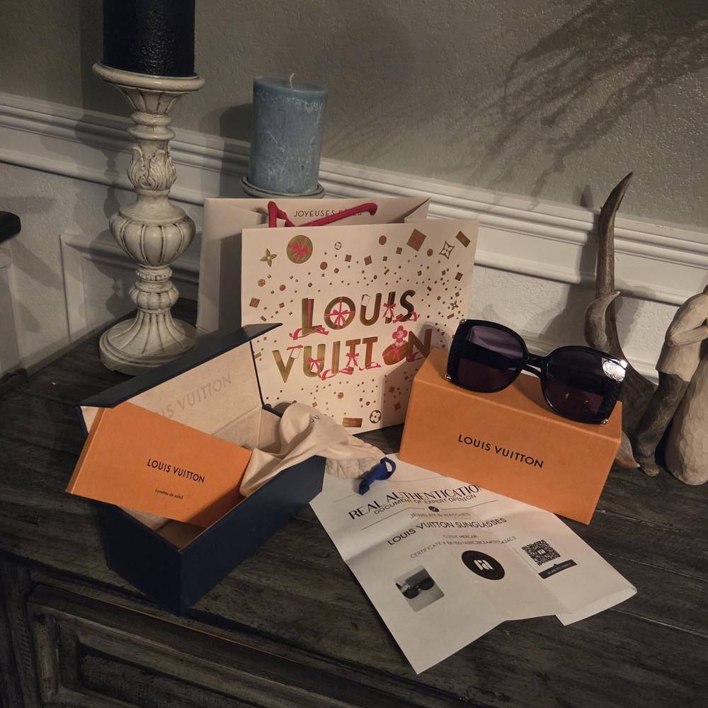 Louis Vuitton Sunglasses with Case. Full Inclusion W/COA